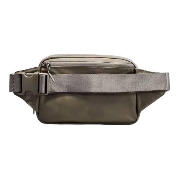 NWOT lululemon Everywhere Belt Bag LARGE 2 Liter Unisex - Picture 6 of 13